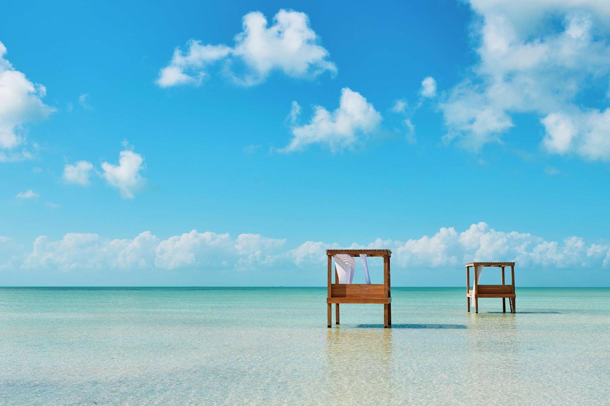 Mahogany Bay Resort And Beach Club, Curio Collection Сан Педро Екстериор снимка