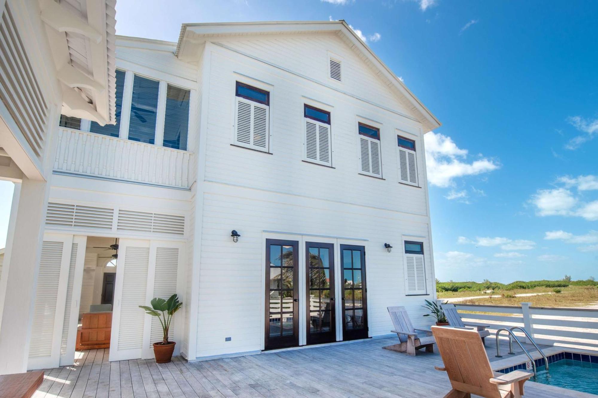 Mahogany Bay Resort And Beach Club, Curio Collection Сан Педро Екстериор снимка